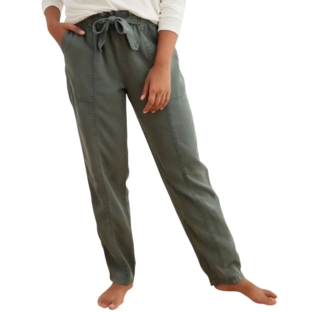 Aerie 100% lyocell olive green joggers with drawstring and back pocket size S